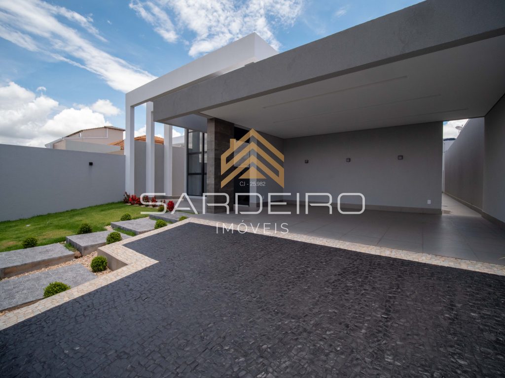 Casa alto padrão em Arniqueiras 4 suítes com fino acabamento