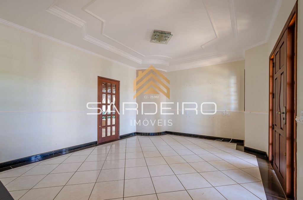 Linda Casa Rua 08 5 quartos e com lote de 800m² em Vicente pires