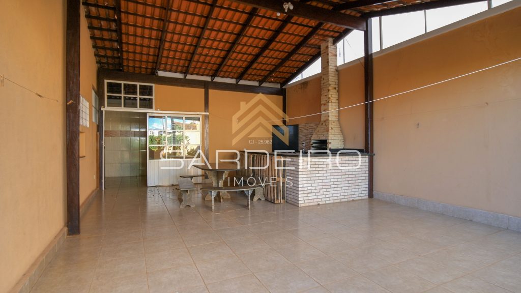 Casa 03 Quartos com lote 800 m² na Rua 06 em Vicente Pires