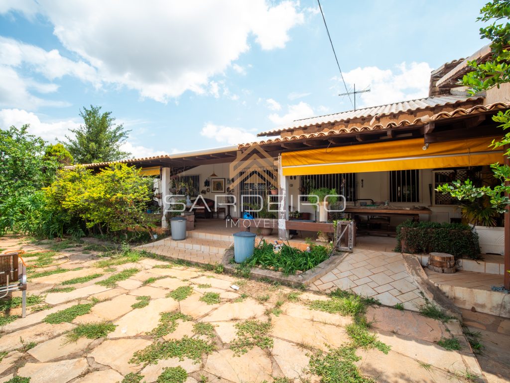 Casa térra 4 quartos sendo 2 suítes – Lago sul, Brasília DF