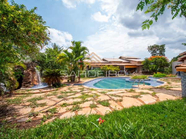 Casa térra 4 quartos sendo 2 suítes – Lago sul, Brasília DF