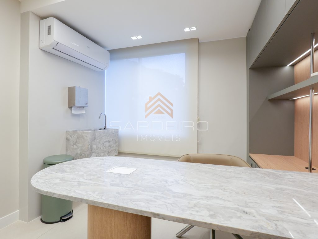 Sala Comercial 27 m² Toda Reformada no Centro Empresarial Mont Blanc – Asa Sul DF Sala Comercial 27 m² Toda Reformada no Centro Empresarial Mont Blanc – Asa Sul DF