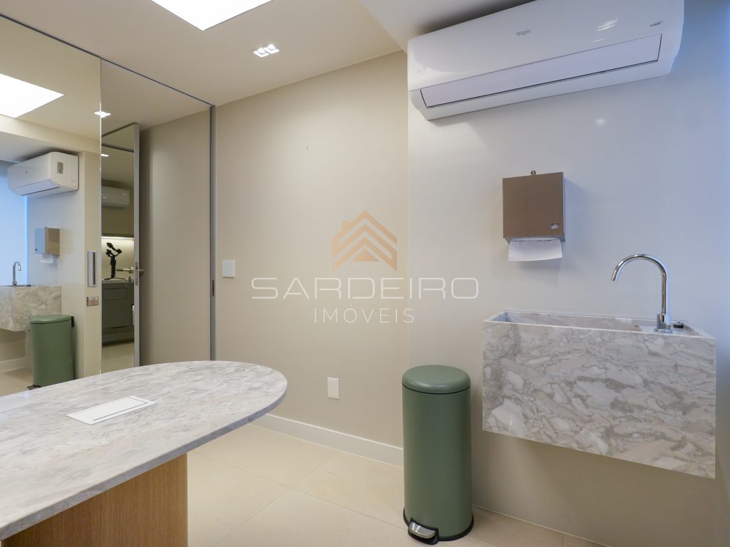 Sala Comercial 27 m² Toda Reformada no Centro Empresarial Mont Blanc – Asa Sul DF Sala Comercial 27 m² Toda Reformada no Centro Empresarial Mont Blanc – Asa Sul DF