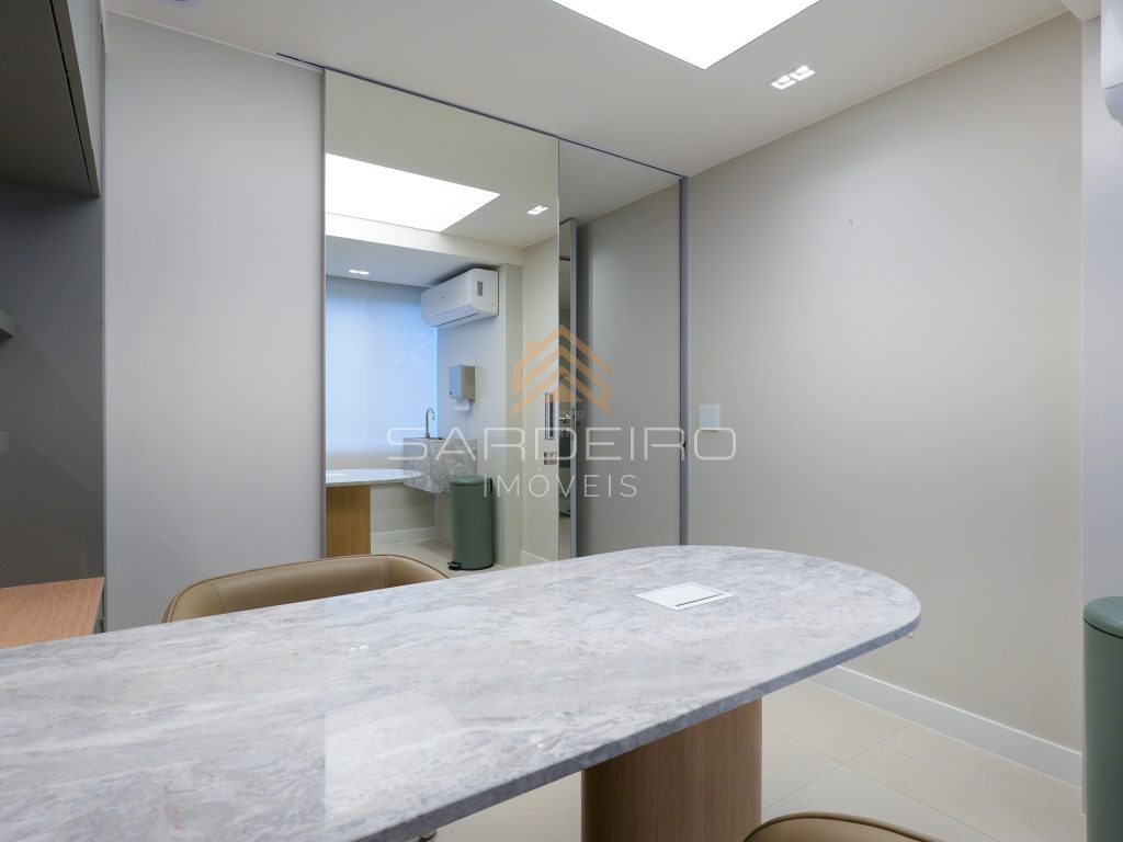 Sala Comercial 27 m² Toda Reformada no Centro Empresarial Mont Blanc – Asa Sul DF Sala Comercial 27 m² Toda Reformada no Centro Empresarial Mont Blanc – Asa Sul DF