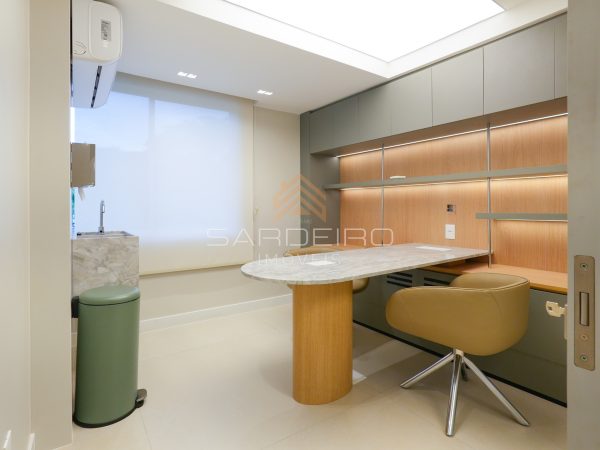 Sala Comercial 27 m² Toda Reformada no Centro Empresarial Mont Blanc – Asa Sul DF