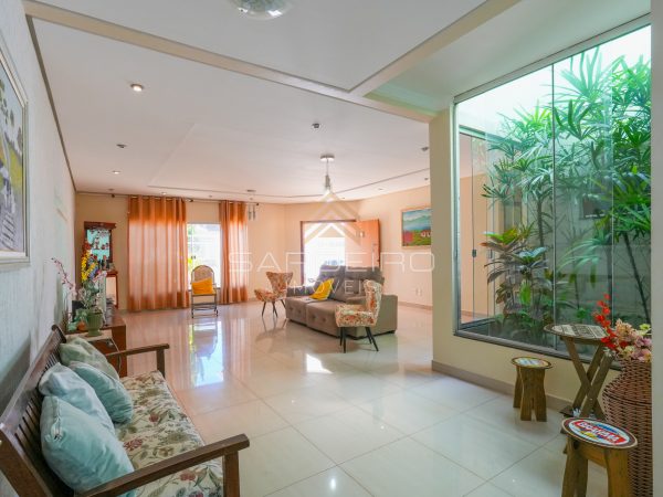 Casa Térrea em condomínio com 3 Quartos sendo 1 suíte, na Rua 08, Vicente Pires – DF