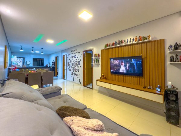 Casa terrea 2 quartos sendo 1 suíte com laje e Moderna Sol nascente Ceilandia DF